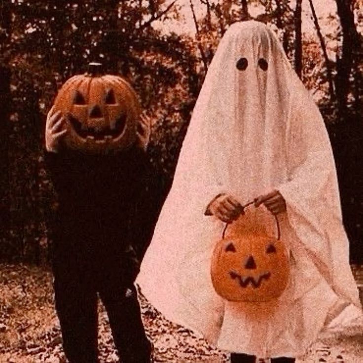 The Best Halloween Streetwear Trends for 2025